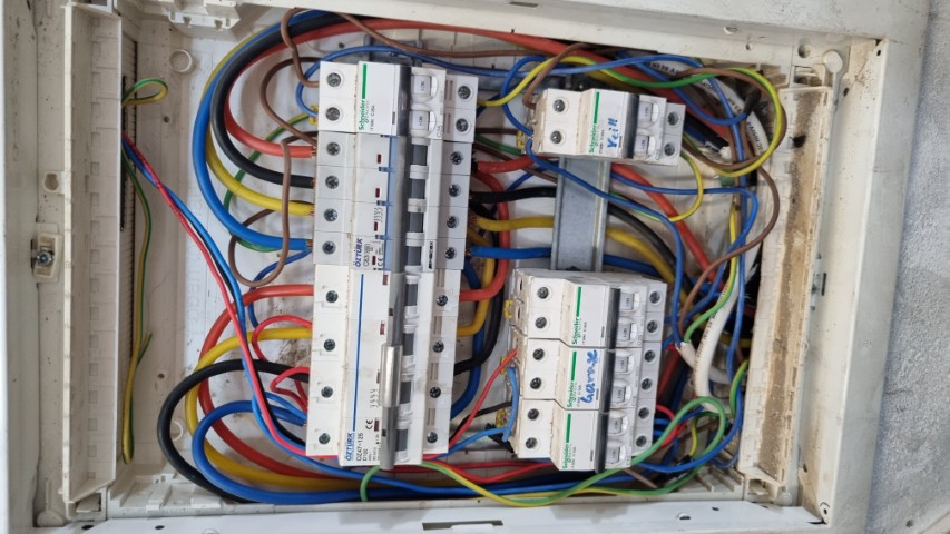 20251105 112107-Klein