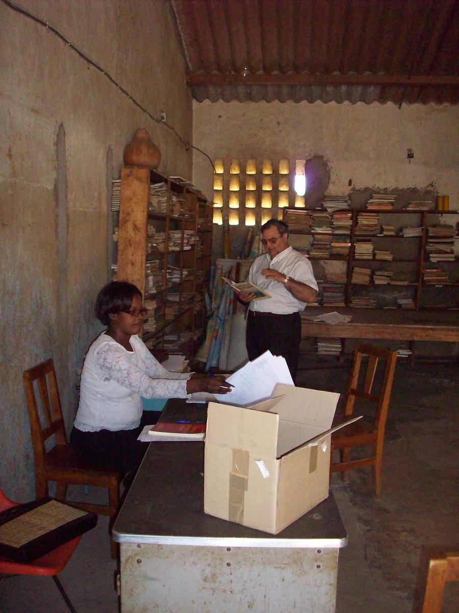 Burundi-2008-10-329-076