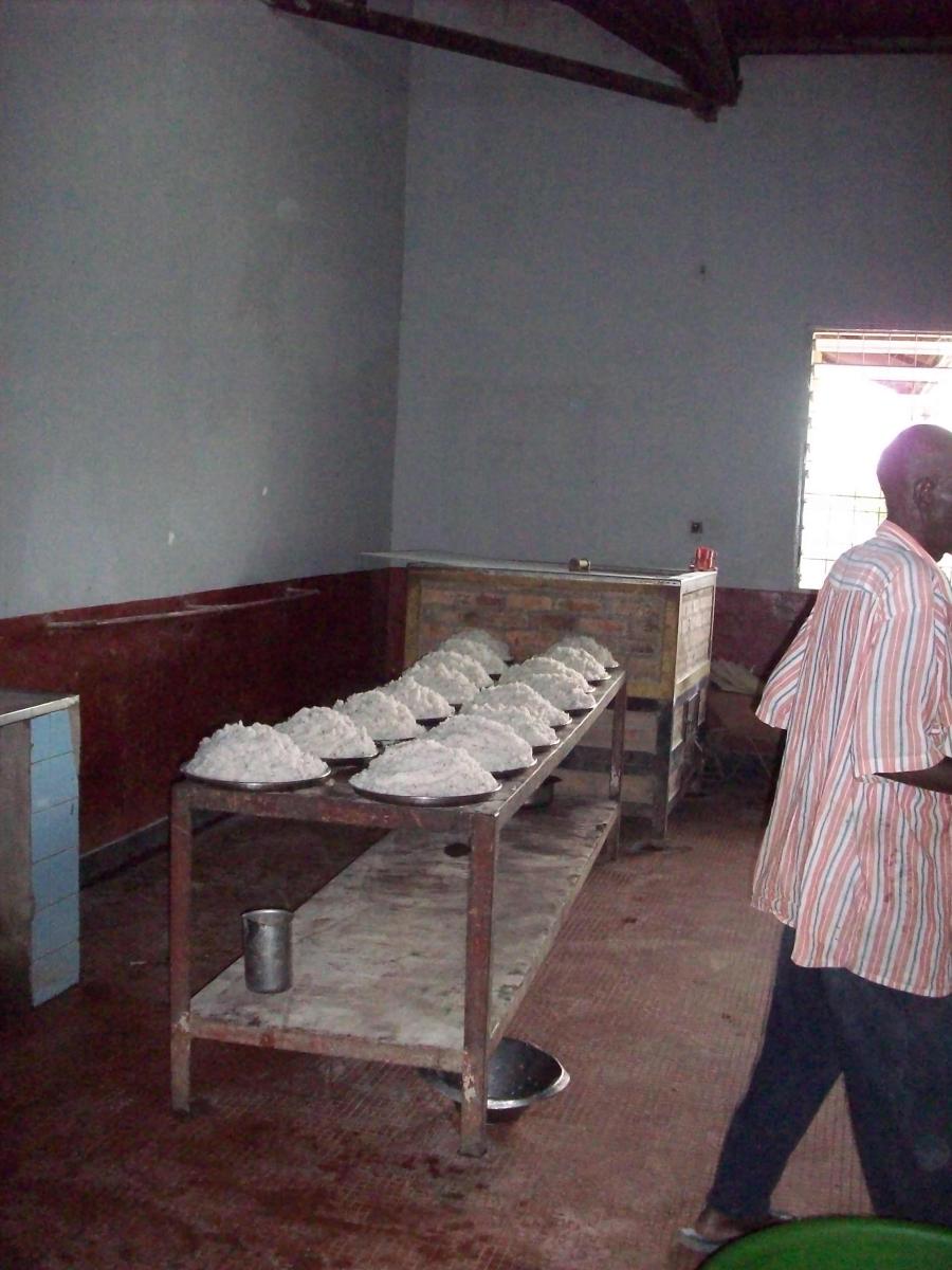 Burundi-2008-10-329-083