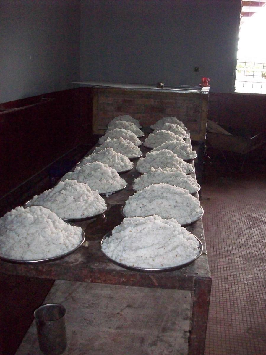 Burundi-2008-10-329-084