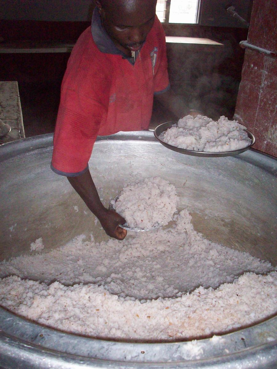 Burundi-2008-10-329-085