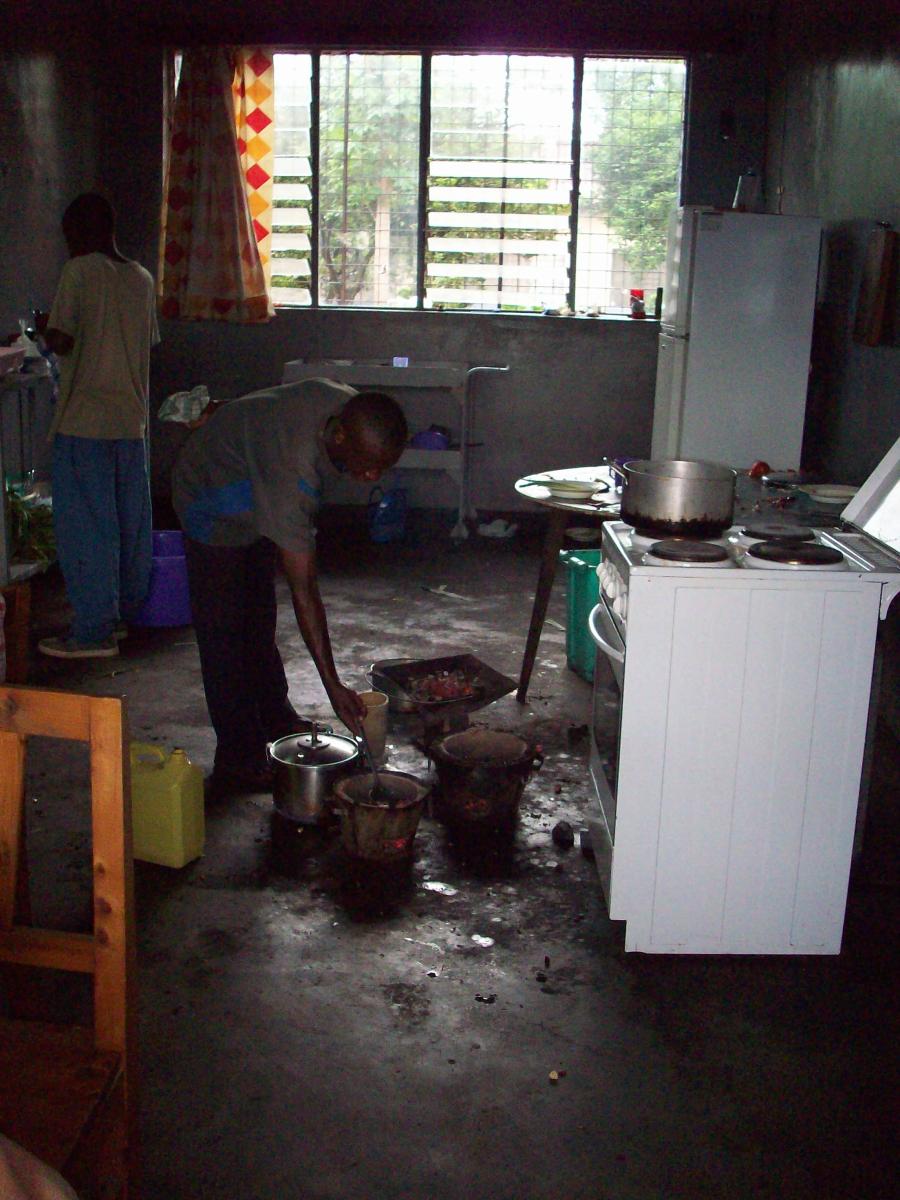 Burundi-2008-10-329-097