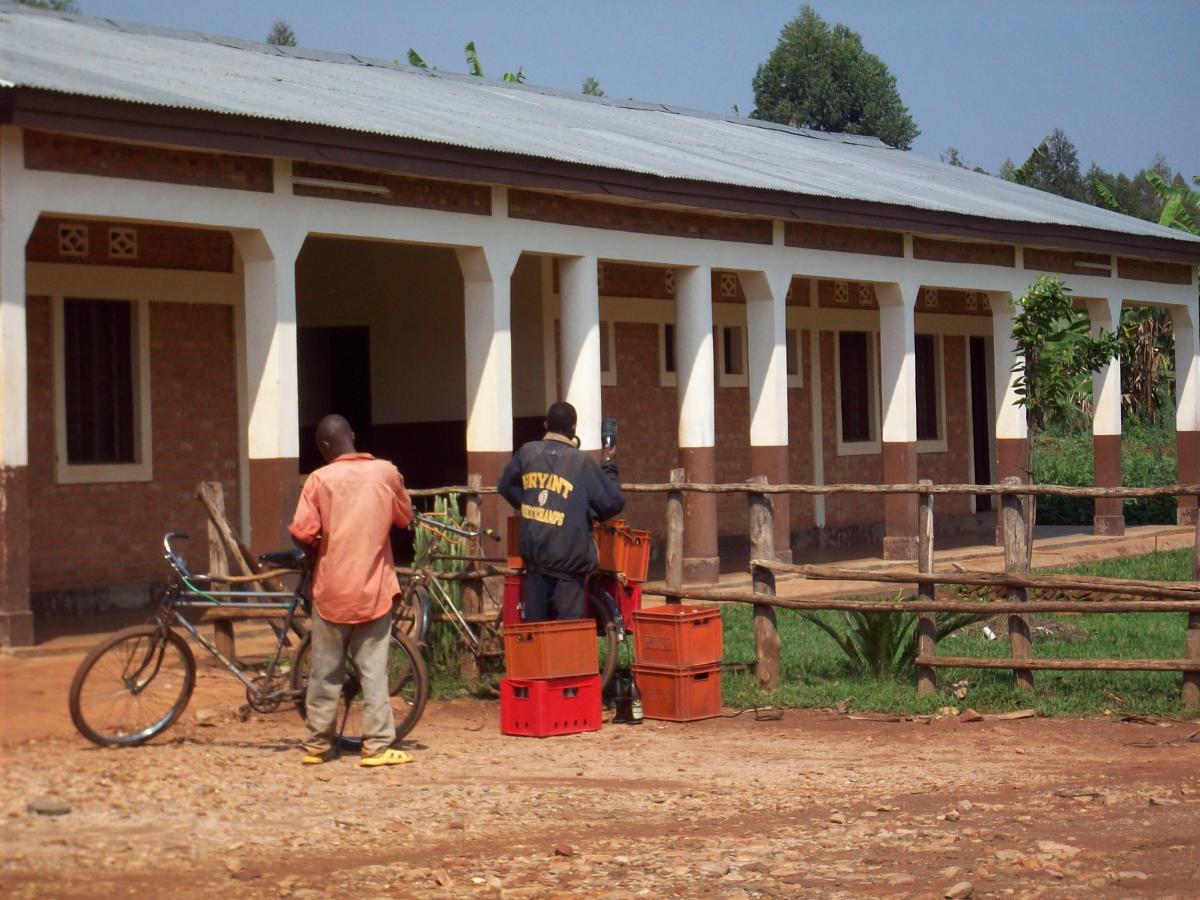 Burundi-2008-10-329-155